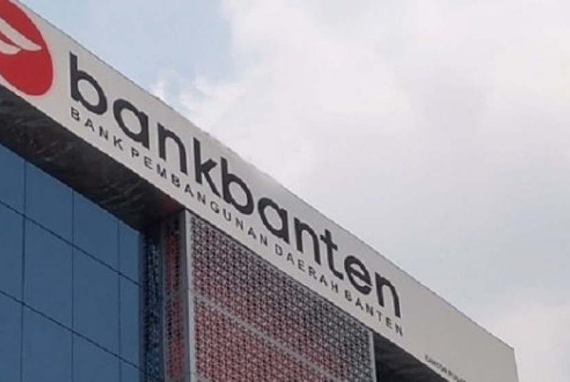 Bank Banten. Rapat Umum Pemegang Saham Luar Biasa (RUPSLB) BPD Bank Banten 2023 menetapkan susunan anggota direksi dan anggota dewan komisaris Bank Banten yang baru.