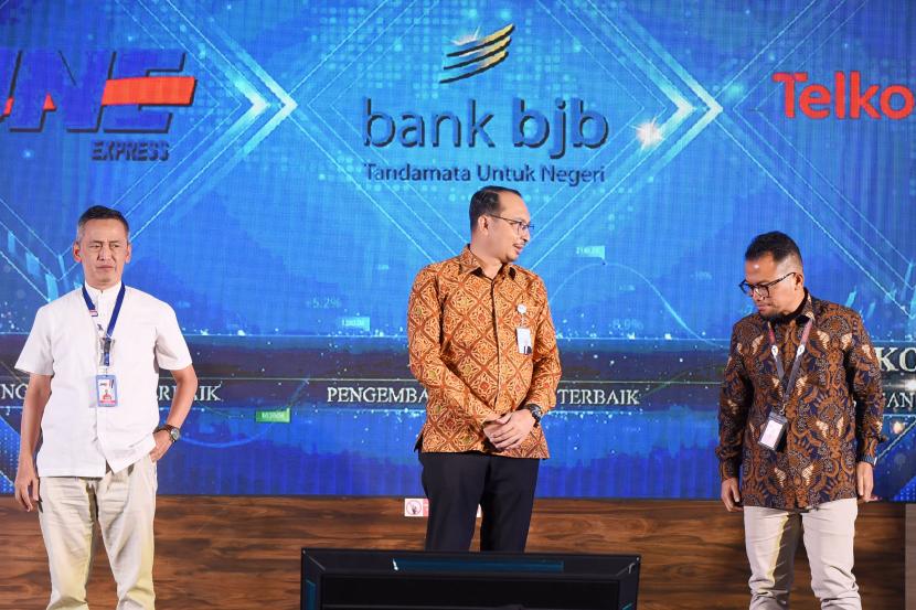 bank bjb berhasil meraih penghargaan sebagai 