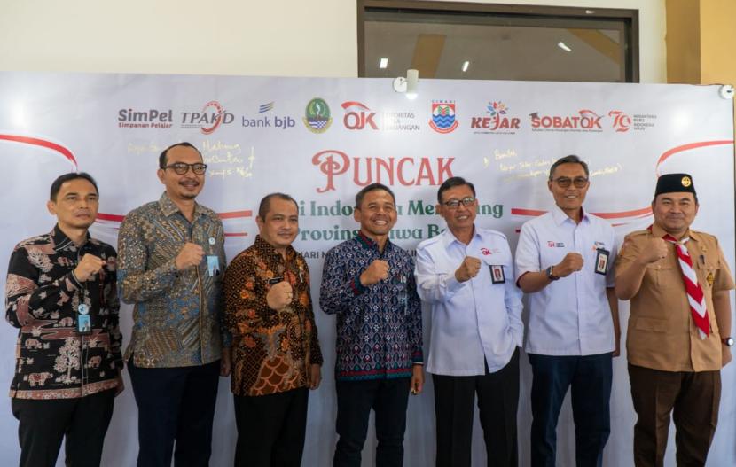 Bank bjb berkomitmen untuk menguatkan literasi keuangan di kalangan pelajar melalui Program Satu Rekening Satu Pelajar (KEJAR). 