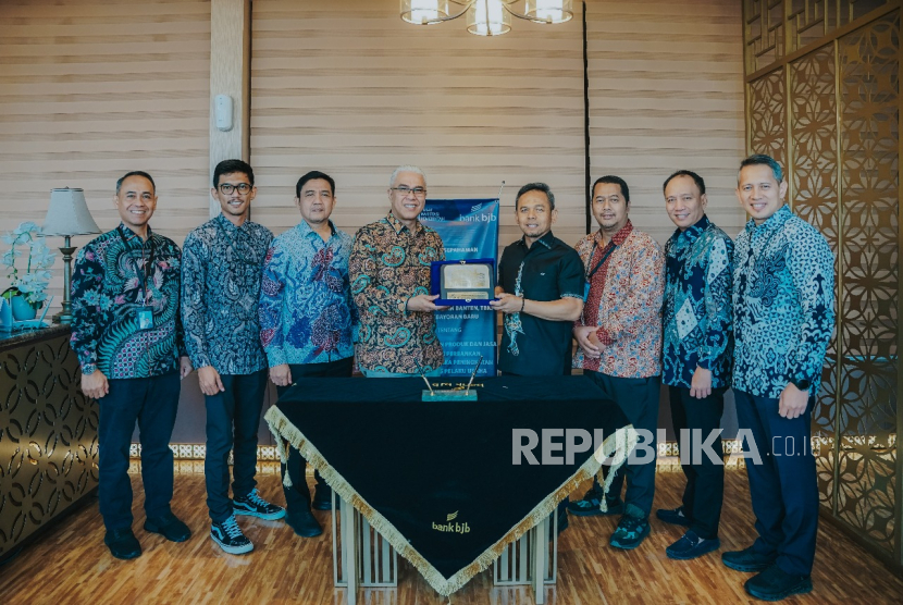 Bank bjb dan PIP menandatangani nota kesepahaman kerja sama untuk memperluas cakupan layanan kepada UMKM.