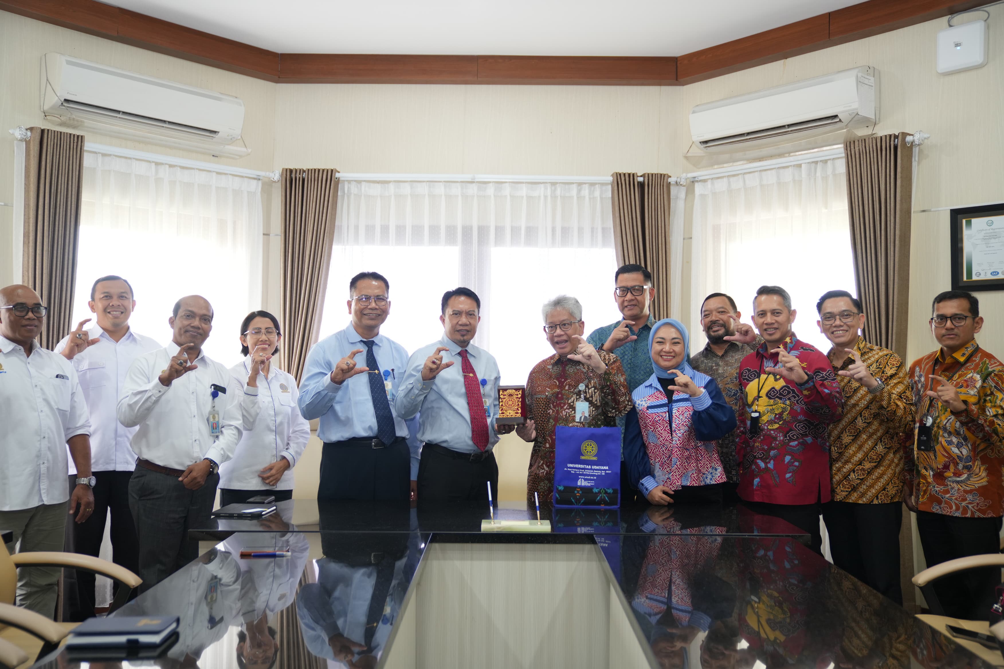 bank bjb dan Universitas Udayana (UNUD) menandatangani Nota Kesepakatan (NK) di Kabupaten Badung, Bali.