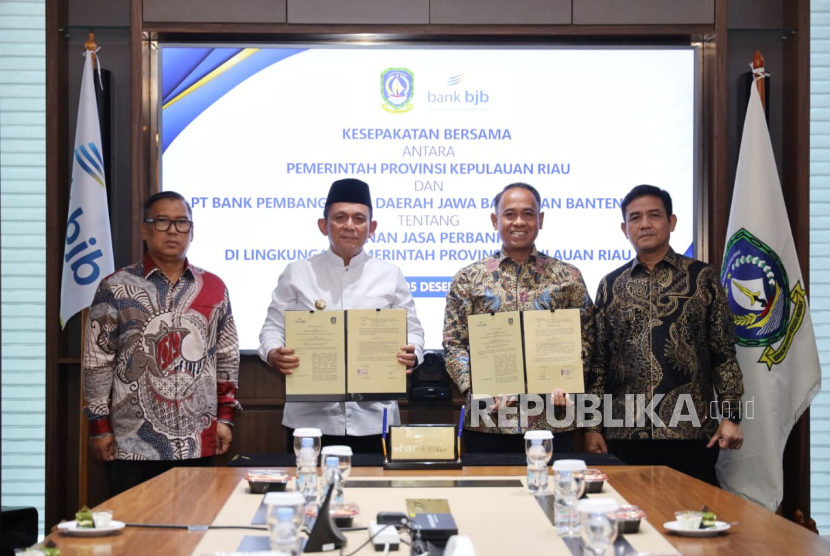 bank bjb melakukan penandatanganan Kesepakatan Bersama dan Perjanjian Kerja Sama dengan Pemerintah Provinsi Kepulauan Riau (Kepri), Jumat (5/12/2025). 