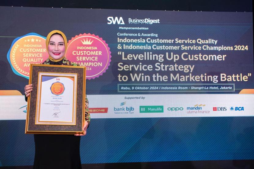 Bank bjb memperoleh penghargaan Indonesia Customer Service Quality (ICSQ) Award 2024