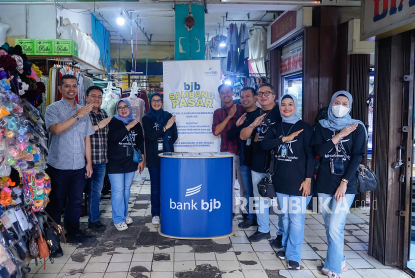 Lewat Program Sambang Pasar, bank bjb Dorong Akses Layanan Perbankan Bagi Pedagang