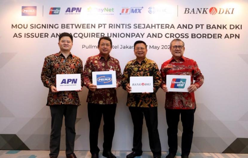 Bank DKI bersama PT Rintis Sejahtera selaku pengelola Jaringan Prima melakukan penandatanganan Nota Kesepahaman (MoU) dalam rangka memperluas jaringan perbankan transaksi antarnegara.