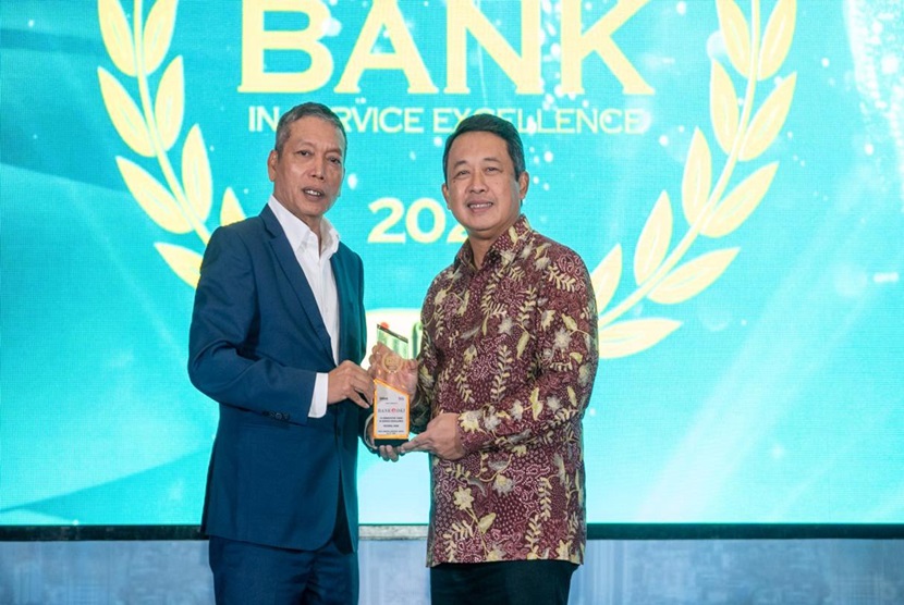 Bank DKI kembali mendapatkan penghargaan bergengsi sebagai The 3rd Best Overall BPD dalam Pelayanan Prima di ajang 21st Banking Service Excellence 2024 yang diselenggarakan oleh Infobank media group di Jakarta pada Selasa (02/07).