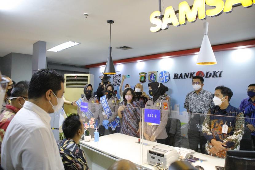 Bank DKI mendirikan Gerai Samsat PGC untuk memperluas akses pembayaran pajak kendaraan bermotor.