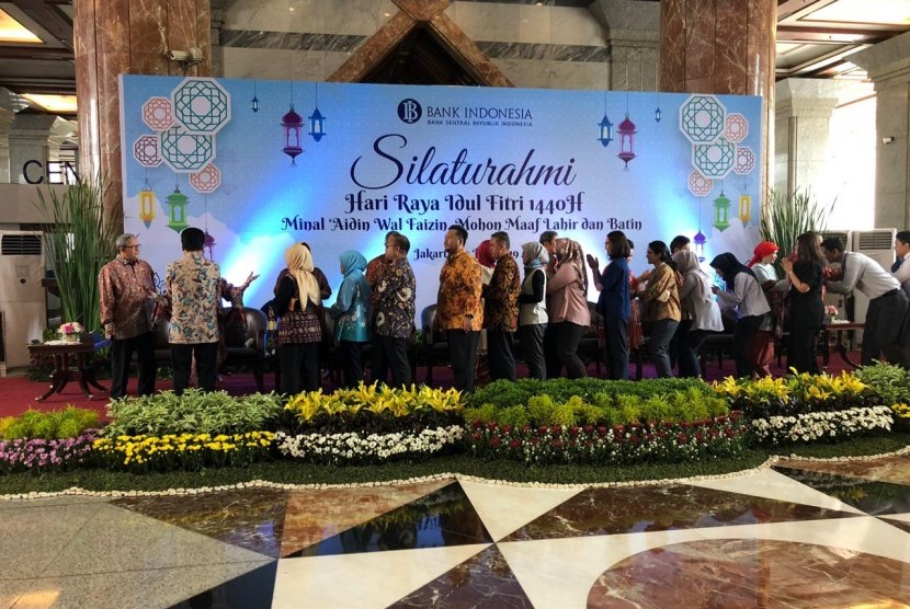 Bank Indonesia menggelar Halalbihalal di Komplek Bank Indonesia, Jakarta, Senin (10/6). 
