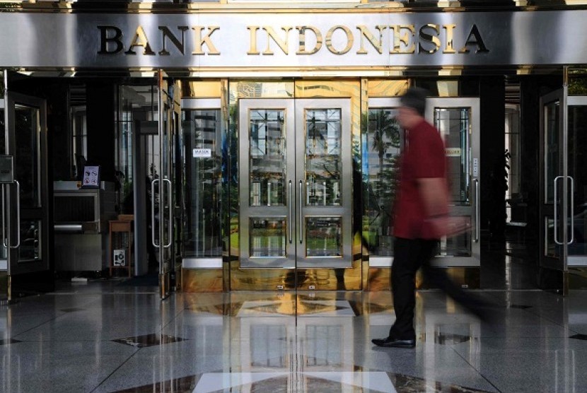 Bank Indonesia predicts non performing loans (NPL) may increase significantly in 2013. (illustration)