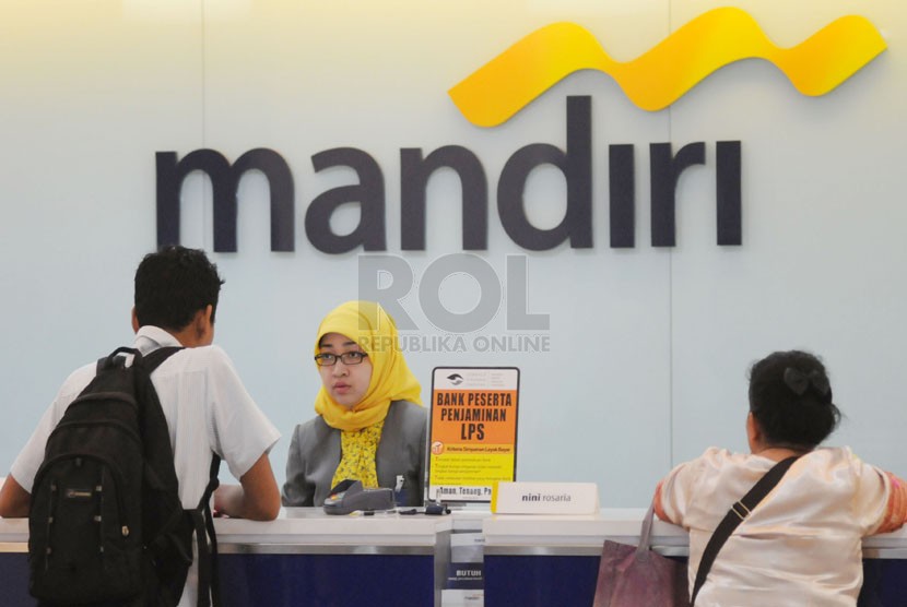 PT Bank Mandiri (Persero) Tbk berupaya mendorong penyaluran kredit usaha rakyat (KUR).  (ilustrasi)