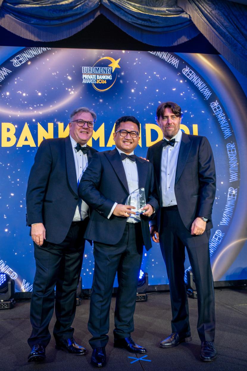 Bank Mandiri berhasil memperoleh penghargaan prestisius sebagai Private Banking Domestik terbaik di Indonesia dalam ajang Euromoney Private Banking Awards 2024 yang digelar di London, beberapa pekan lalu. 
