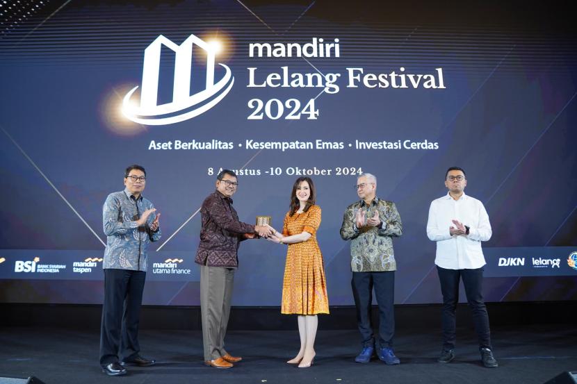 Bank Mandiri bersama Anak Perusahaan menggelar Mandiri Lelang Festival 2024 yang akan berlangsung mulai 8 Agustus hingga 10 Oktober 2024.