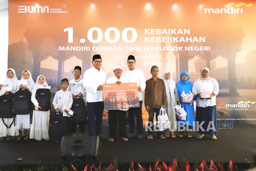 Bank Mandiri Perkuat Komitmen Sosial Lewat Program Kurban di Idul Adha 1446 H