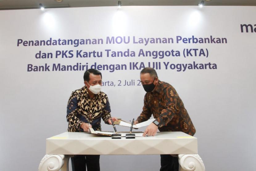 Bank Mandiri terus memperluas pangsa pasar untuk mendorong peningkatan transaksi elektronik. Kali ini, Bank Mandiri menyepakati kerjasama pemanfaatan layanan keuangan dengan Ikatan Alumni Universitas Islam Indonesia (IKA UII). 