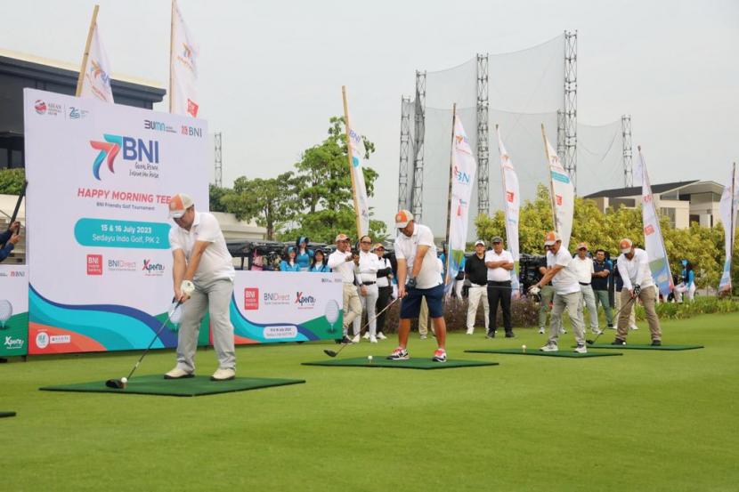 Bank Negara Indonesia (Persero) Tbk. atau BNI kembali menggelar BNI Friendly Golf Tournament sebagai bentuk apresiasi kepada para stakeholder dan nasabah loyal.
