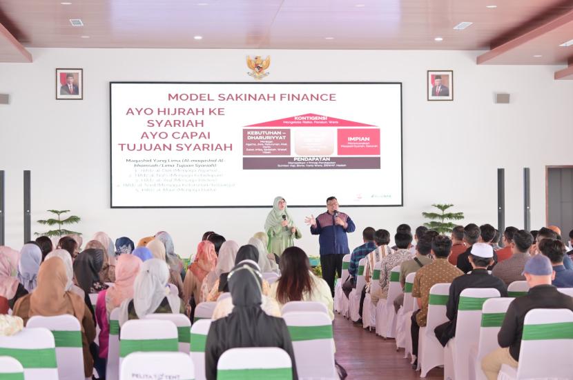 Bank NTB Syariah bekerja sama dengan Sakinah Finance menyelenggarakan pelatihan bertema tentang masalah keuangan keluarga.