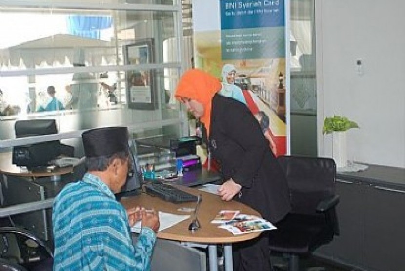 Bank Syariah (ilustrasi). Otoritas Jasa Keuangan (OJK) membuka sejumlah opsi untuk membentuk bank syariah Buku IV.