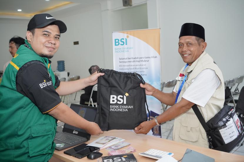 Bank Syariah Indonesia Tbk (BSI) memberangkatkan 83 persen jamaah haji Tahun 2024 atau sekitar 178.770 ribu dari sekitar 213 ribu jamaah haji reguler dari Indonesia.