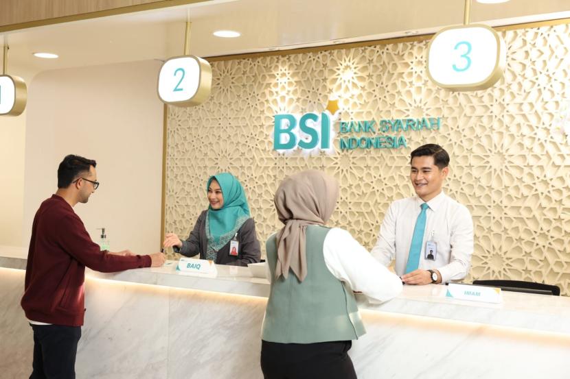 Bank Syariah Indonesia Tbk (BSI) menyediakan layanan operasional akhir pekan (weekend banking) sepanjang awal tahun ini melalui 459 kantor cabang BSI di seluruh Indonesia.