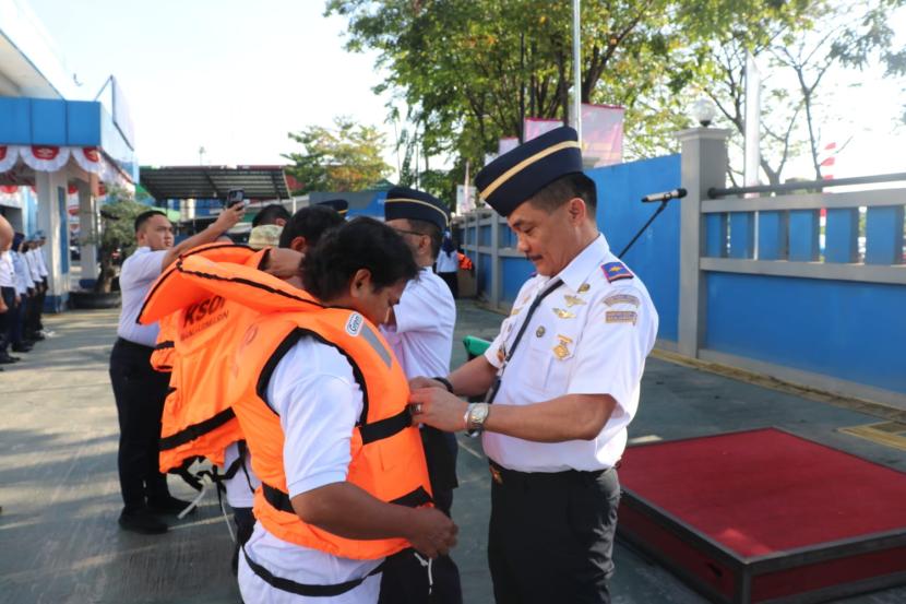 KSOP Banjarmasin Gelar Kampanye Keselamatan Berlayar dan Launching Syahbina