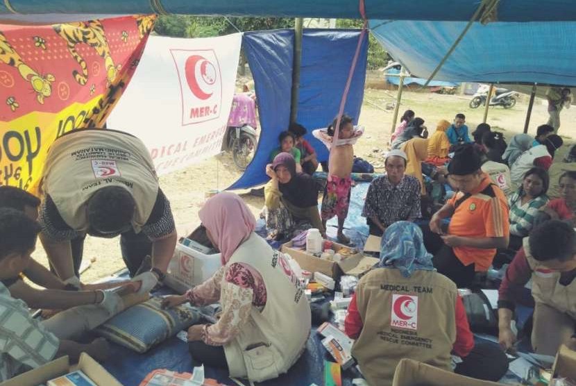 Bantuan berupa Mobile Clinic dari Medical Emergency Rescue Committee atau MER-C capai Desa Sulut, Kecamatan Kayangan, Kabupaten Lombok Utara, NTB. 