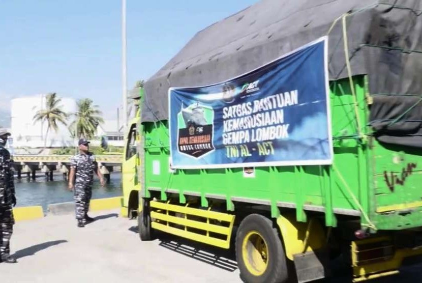 Bantuan logistik dari ACT dan TNI AL untuk korban gempa Lombok, NTB