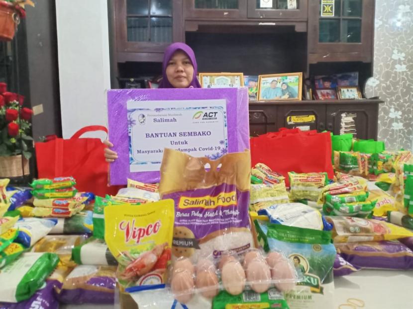 Bantuan pangan gratis Salimah