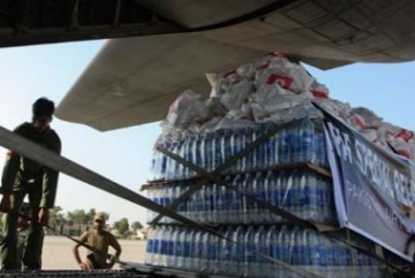 Bantuan untuk korban banjir Pakistan