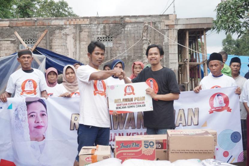 Bantuan untuk Korban Gempa. Relawan Puan mengirimkan bantuan untuk korban gempa bumi di Kabupaten Cianjur, Jawa Barat. 