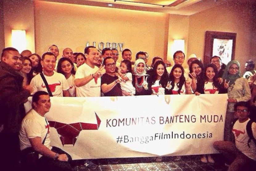 Banyu Biru bersama Komunitas Banteng Muda menggelar nobar film Di Balik 98