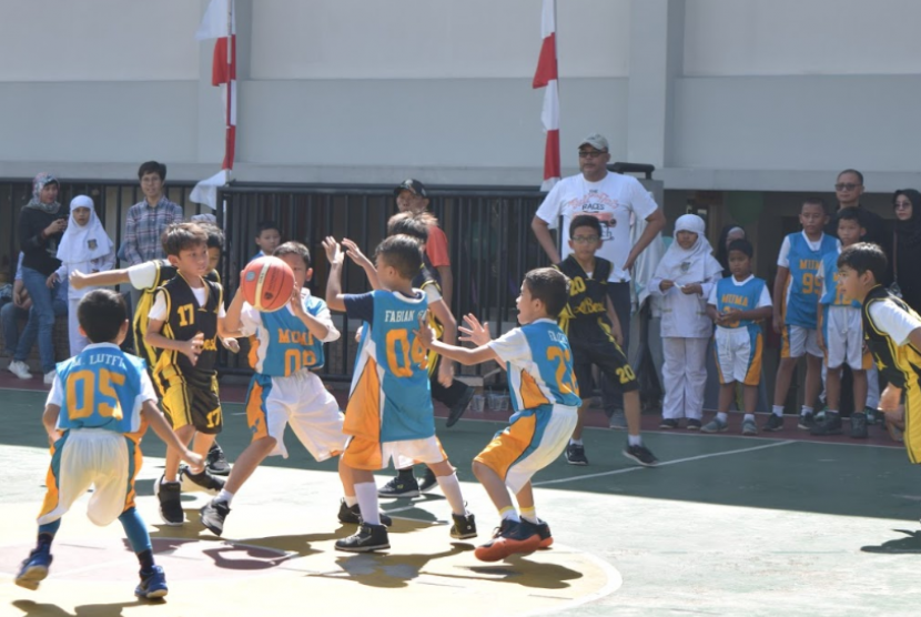 Basket merupakan salah satu cabang olahraga yang dipertandingkan di ajang BM Fair.