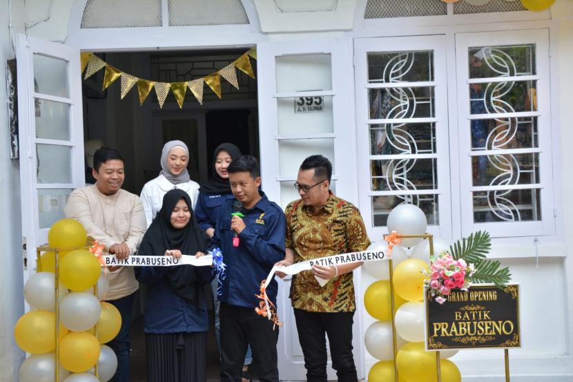 Batik Prabuseno Rayakan <em>Grand Opening</em> Toko Baru di Solo