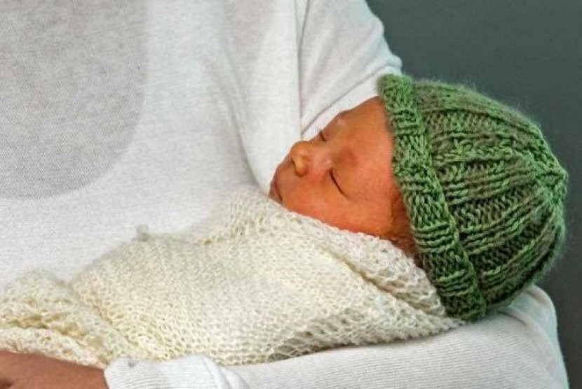 Bayi perempuan PM Selandia Baru Jacinda Ardern, yang diberi nama Neve Te Aroha Ardern Gayford. 