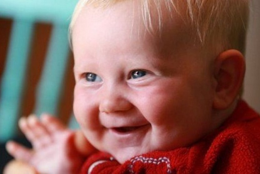 Bayi tersenyum (Ilustrasi)