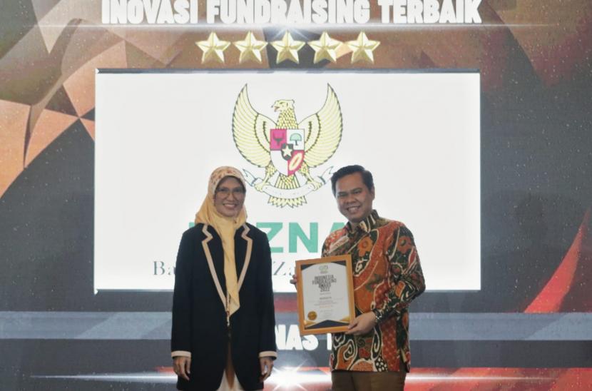 Baznas berhasil meraih empat penghargaan pada ajang Indonesia Fundraising Award 2022.