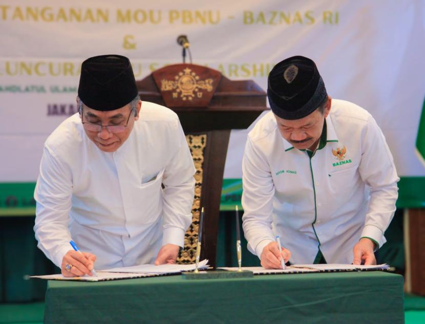 Baznas cooperates with PBNU to provide scholarship programs to the students.