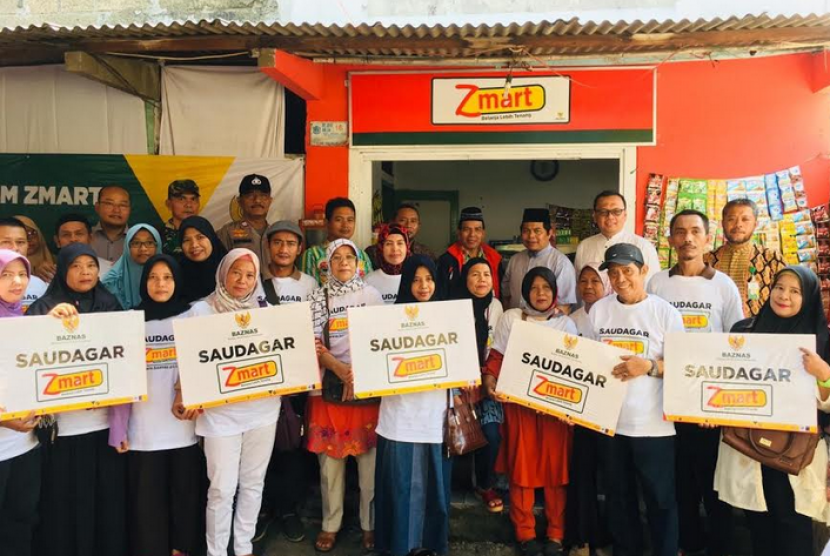 Baznas meresmikan pembukaan Z-Mart di Kelurahan Rawajati, Pancoran, Jakarta Selatan, Kamis (23/5).
