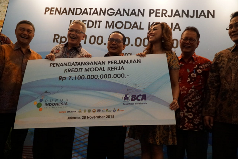 BCA menyalurkan kredit kepada Grup Pupuk Indonesia senilai Rp 7,1 triliun.