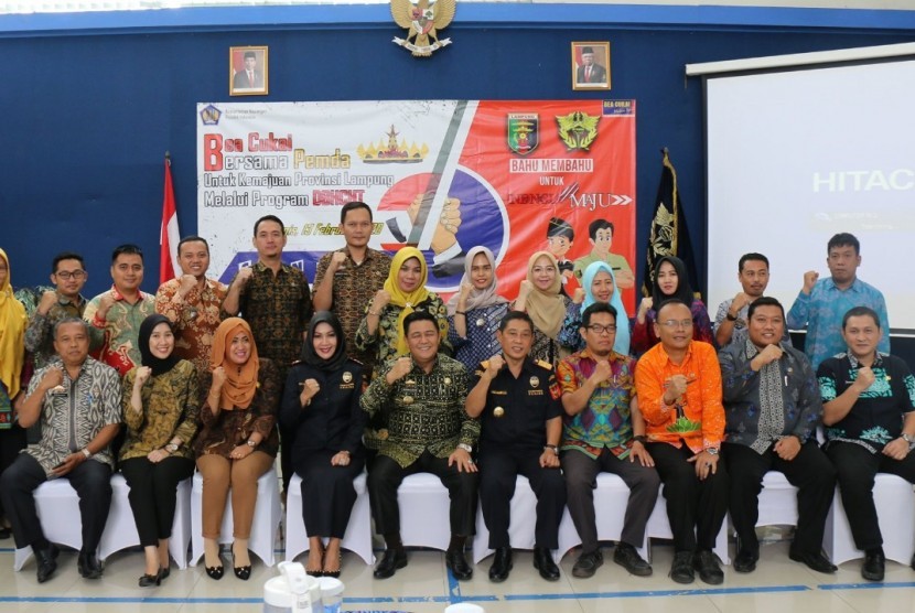 Bea Cukai Bandar Lampung mengundang seluruh perwakilan pemerintah daerah kabupaten-kota se-Provinsi Lampung dalam sosialisasi dana bagi hasil cukai hasil tembakau (DBH CHT), pada Kamis (13/02) di kantor Bea Cukai Bandar Lampung.