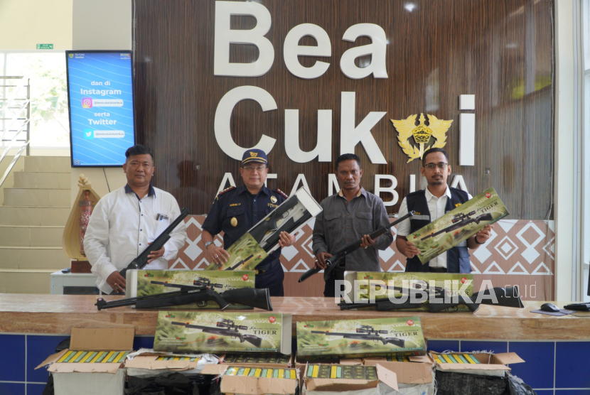 Bea Cukai berhasil menggagalkan upaya penyelundupan senjata api di perbatasan Indonesia-Timor Leste.