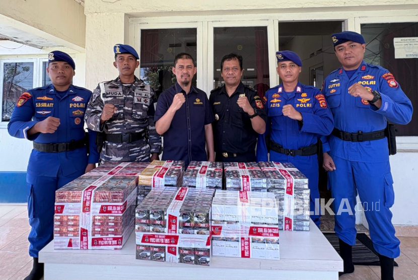 Bea Cukai bersama TNI AL dan Polairud berhasil mengungkap peredaran rokok ilegal di wilayah Gorontalo. 