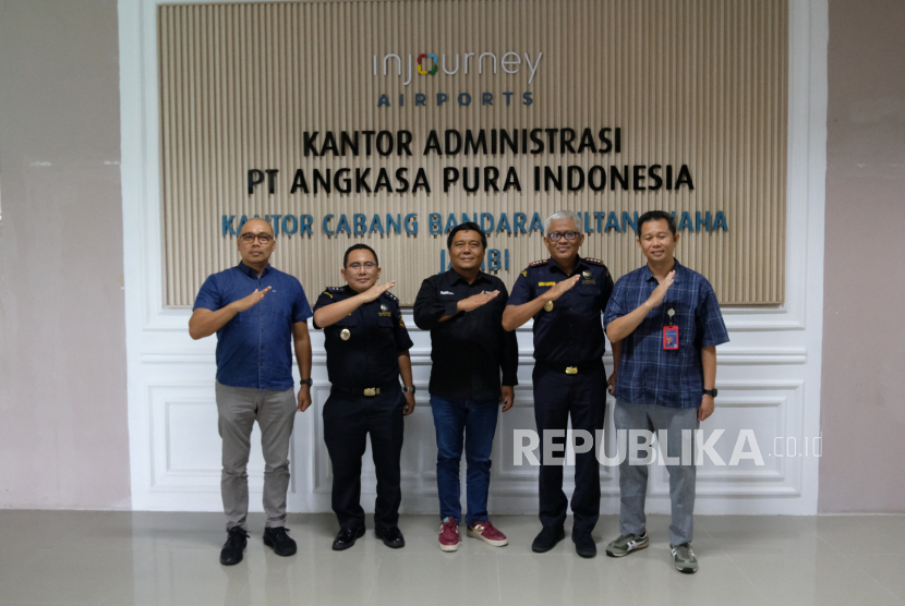 Bea Cukai berupaya meningkatkan fungsi pengawasan dengan membangun sinergi bersama instansi lain. Salah satunya, Bea Cukai Jambi berkunjung ke PT Angkasa Pura memastikan kesiapan fasilitas dan koordinasi menjelang penyelenggaraan haji 2025.