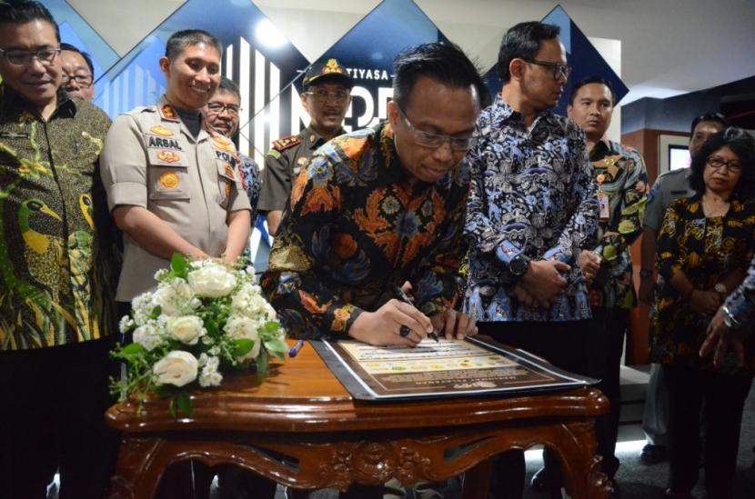Bea Cukai Bogor bersama 13 instansi lainnya telah berkolaborasi dalam memberikan pelayanan di mall pelayanan publik (MPP) Graha Tiyasa Kota Bogor. (Bea Cukai)