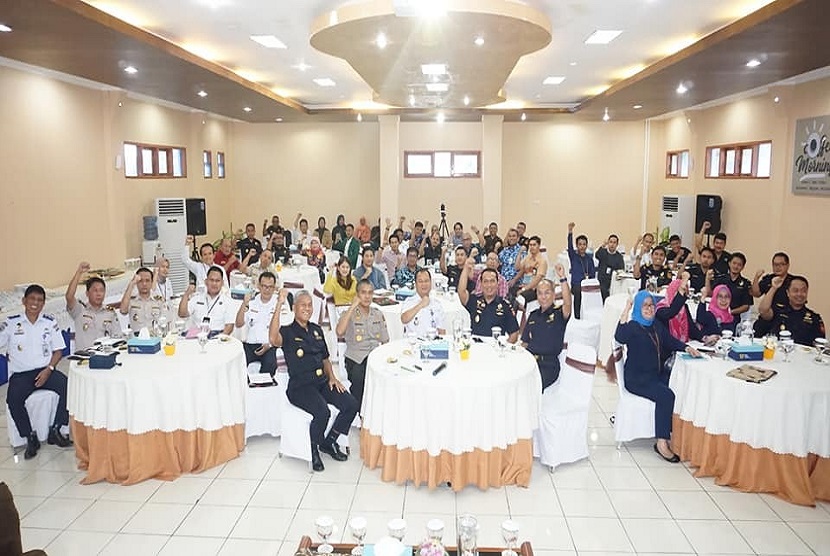 Bea Cukai di berbagai wilayah Indonesia menyelenggarakan kegiatan Coffee Morning sebagai ajang untuk menampung sinergi dan strategi kehumasan, publikasi serta dokumentasi. Acara ini dihadiri oleh berbagai lapisan masyarakat seperti media, instansi hingga civitas akademika.
