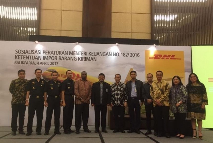 Bea Cukai Kalimantan Bagian Timur (Kalbagtim) dan PT DHL Express Indonesia (Birotika Semesta) Balikpapan, di Hotel Novotel Balikpapan, Selasa (4/4) menggelar sosialisasi impor barang kiriman.