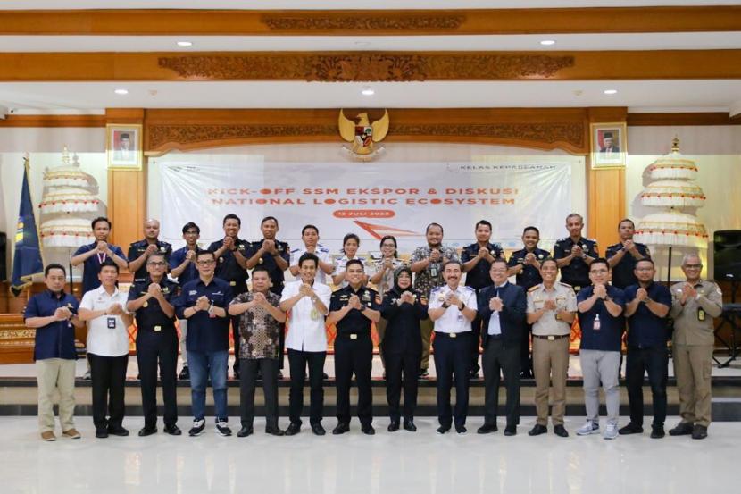 Bea Cukai lakukan koordinasi dan sinergi dengan instansi pemerintah dan swasta sebagai dukungan penerapan program National Logistic Ecosystem (NLE) di Bandara Ngurah Rai dan Pelabuhan Tanjung Wangi. 