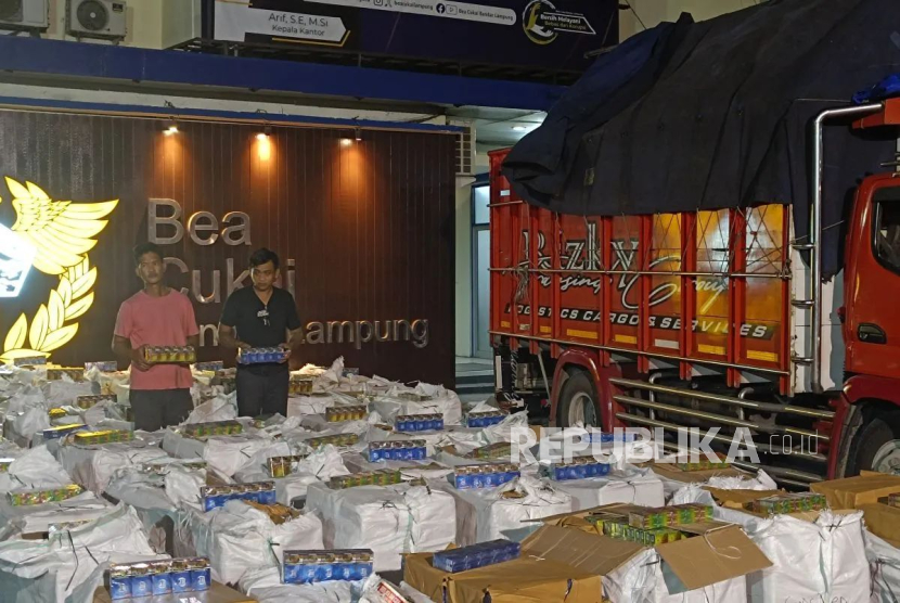 Bea Cukai Lampung Gagalkan Pengiriman 1,1 Juta Batang Rokok Ilegal di Pelabuhan Bakauheni