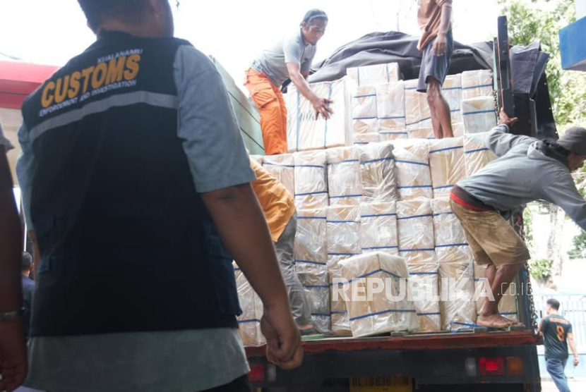 Bea Cukai Gagalkan Peredaran 3,87 Juta Batang Rokok Ilegal di Aceh Utara