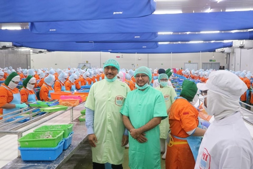 Bea Cukai Malang, pada Rabu (12/2) melaksanakan asistensi fasilitas kepada PT Bumi Menara Internusa Dampit sebagai perusahaan yang bergerak di bidang pengolahan pangan khususnya makanan laut seperti udang dan kepiting segar. 