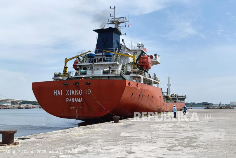  Bea Cukai memfasilitasi ekspor perdana 6.499.905 kilogram crude palm oil (CPO) milik PT Agro Murni, Ahad (22/6/2025).
